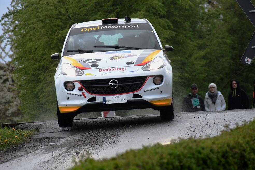 LMS Racing Denmark med Lasse M. Sørensen og Karsten Isaksen i feltets eneste Opel Adam R2 er klar til at give den gas i det tyske WRC-rally.
(Foto: specialpress@gmail.com)